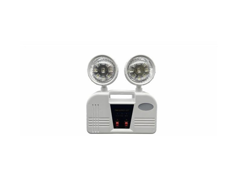 High-output dual head emergency lamp